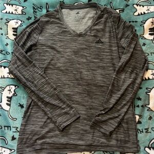 adidas Women’s Gray Heathered Long-Sleeve V-Neck Performance Top